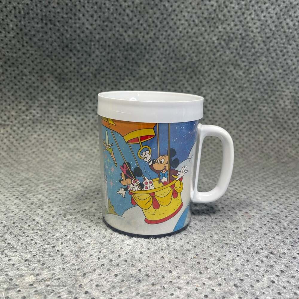 Vintage Disney World Platinum Mickey Goofy Donald Minnie Plastic Mug